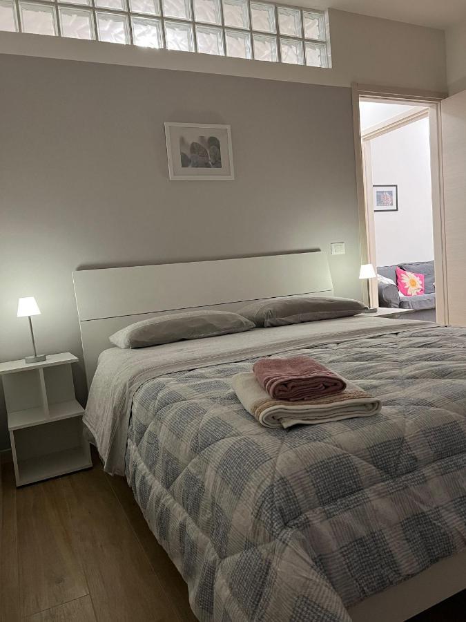 Appartamento Con Due Camere Da Letto E Free Park Verona Bagian luar foto