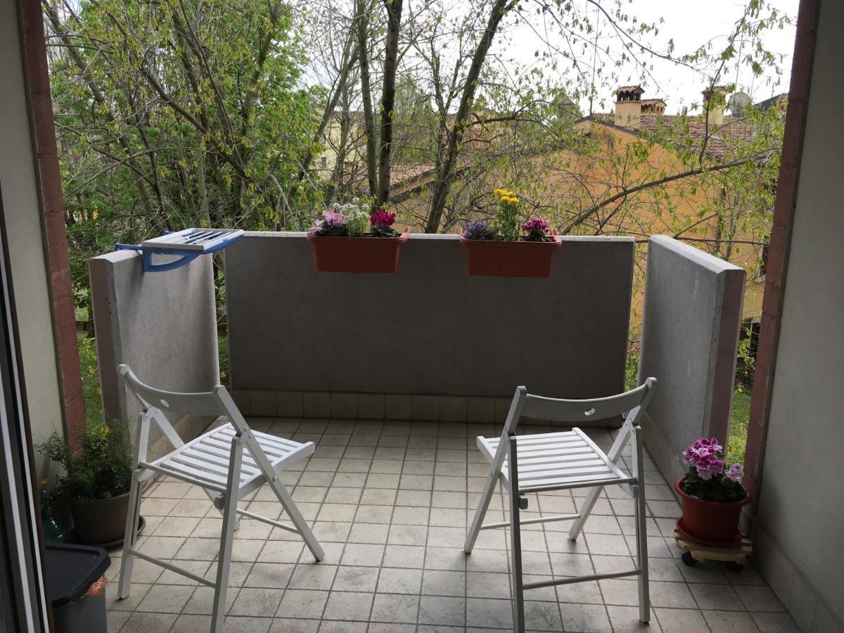 Appartamento Con Due Camere Da Letto E Free Park Verona Bagian luar foto